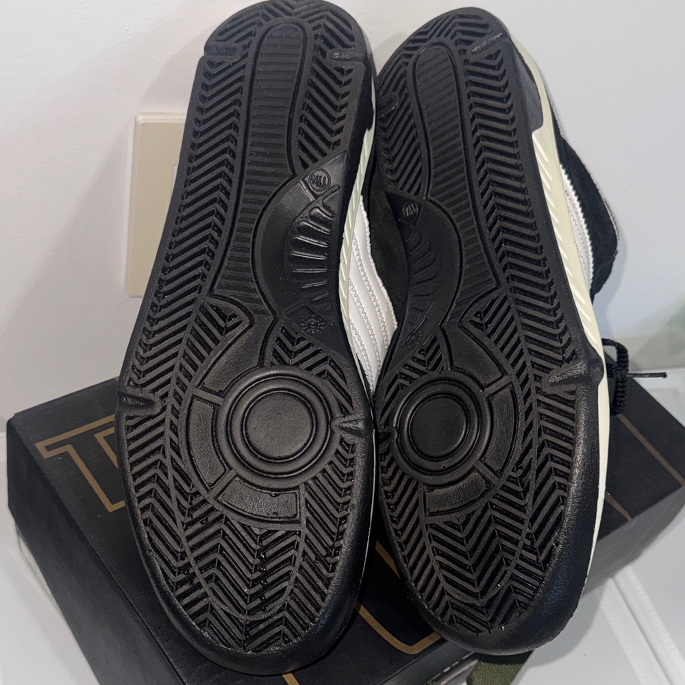 Black High-Top Sneakers - Picture 8 of 12